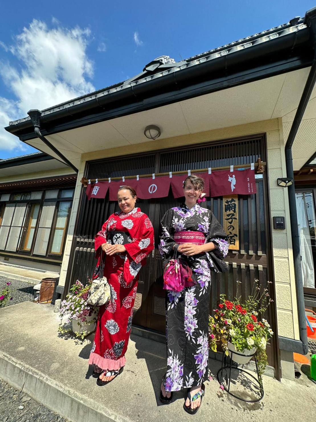 青森伝統芸能を楽しめる繭子の宿 Hachinohe Esterno foto