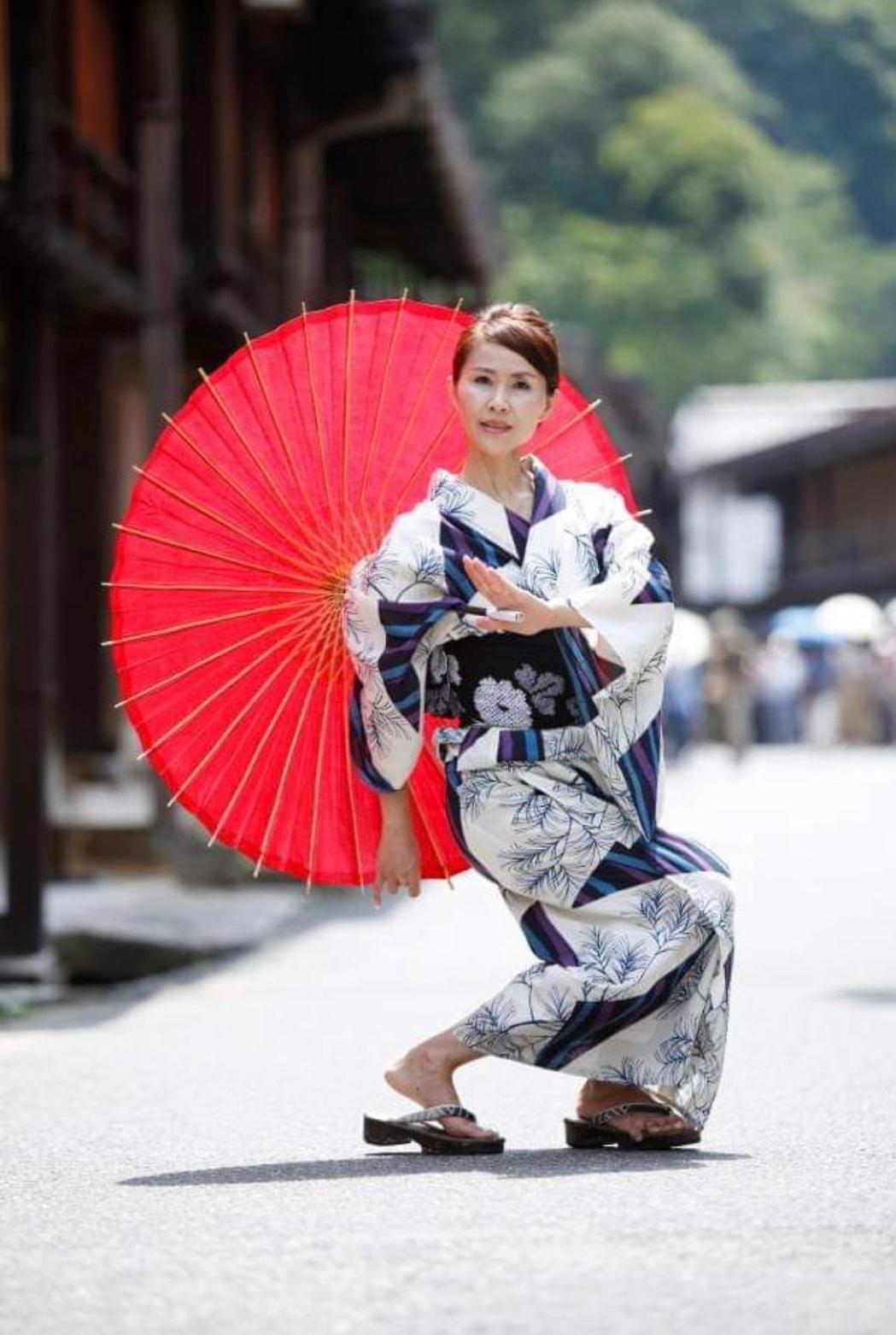 青森伝統芸能を楽しめる繭子の宿 Hachinohe Esterno foto