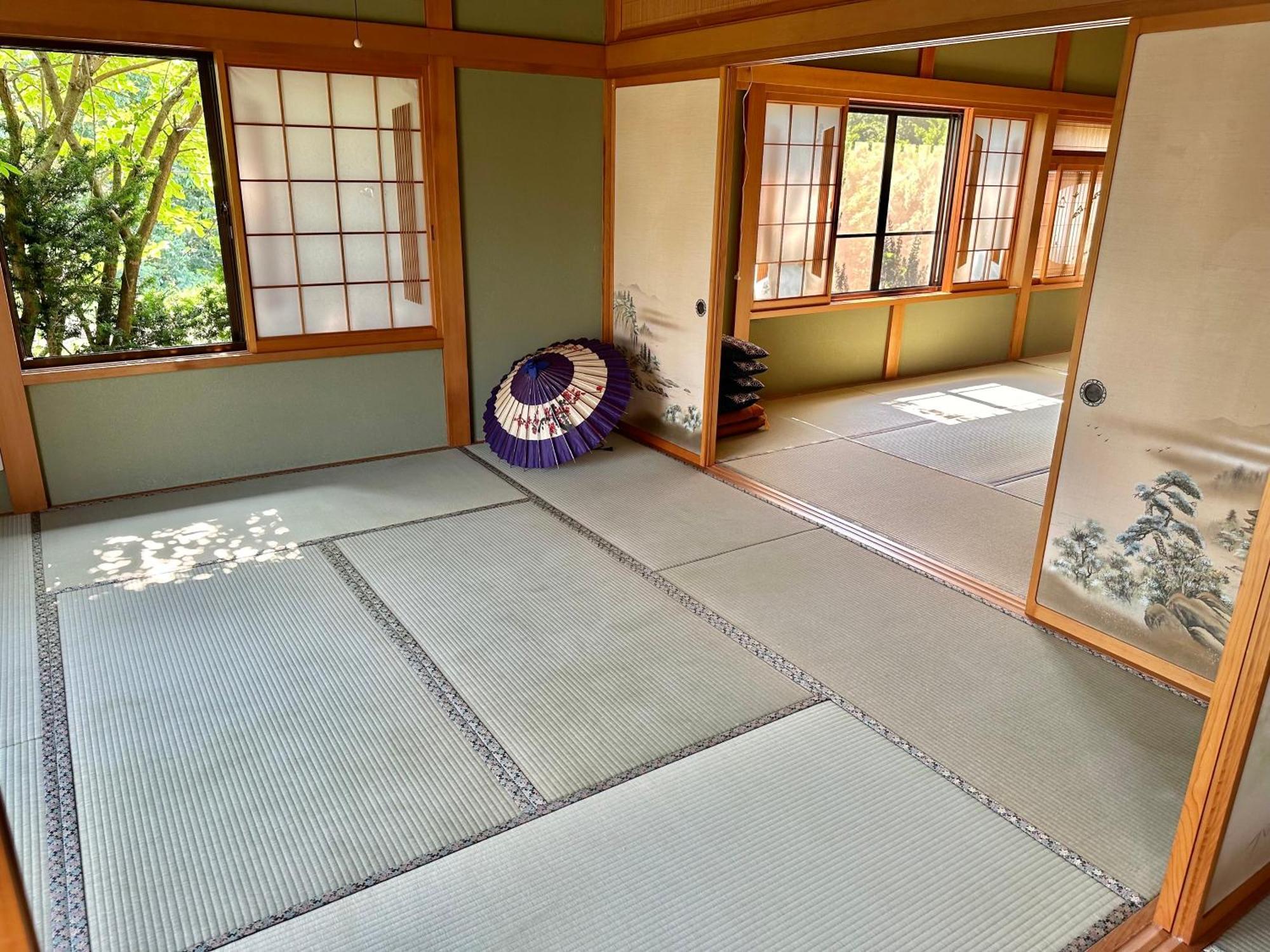 青森伝統芸能を楽しめる繭子の宿 Hachinohe Esterno foto